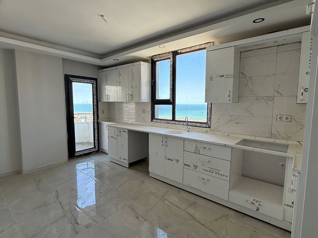 ALAÇAM CADDESİ'NE CEPHE DENİZ MANZARALI 4+1 SATILIK DAİRE