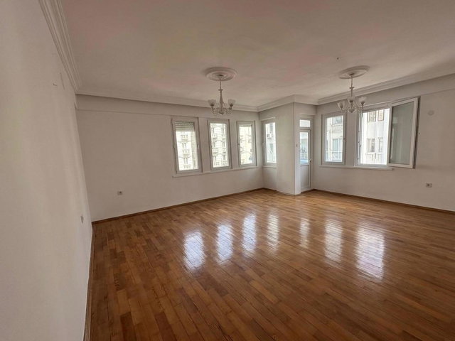 MARKANTALYA KARŞISI GENIŞ 3+1 SATILIK DAIRE