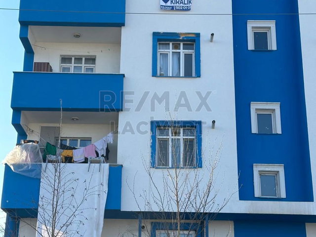 RE/MAX LACİVERT'TEN A.GAZİ'DE KİRALIK 2+1 DAİRE