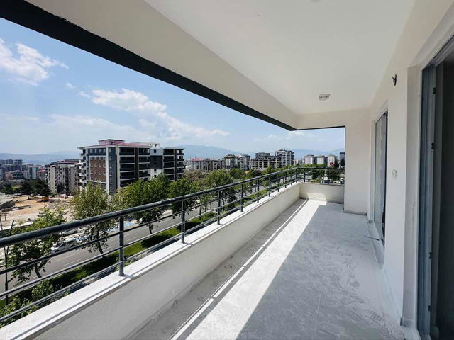 RE/MAX YENİ GAYRIMENKUL'DEN MERKEZİ LOKASYONDA SATILIK DAİRE