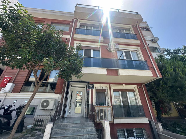 KADIKÖY HASANPAŞA GAZHANE YANI YENİ BİNA KİRALIK 1+1 TEMİZ DAİRE