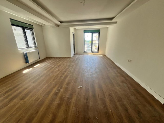 PENDİK SAHİLE 150 M,SIFIR,ÇOK GENİŞ ,SATILIK 3+1