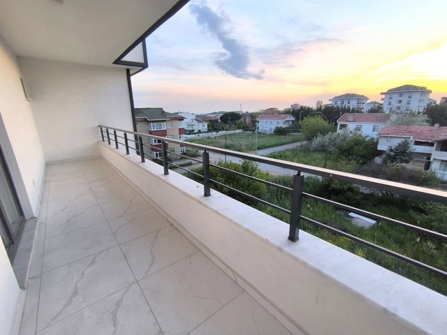 REMAX KULE DEN BÜYÜKÇEKMECE KAMILOBA MAH SATILIK DUBLEX