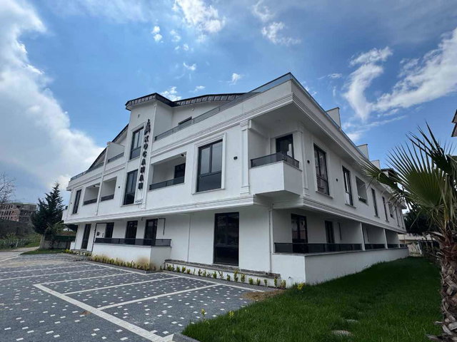 BAŞİSKELE SEYMEN SAHİLDE SIFIR 2+1 ÇATI DUBLEKS KİRALIK DAİRE