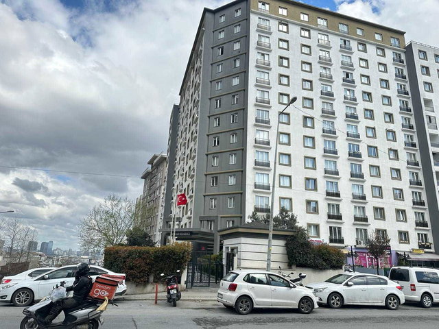 METROBÜSE YÜRÜME MESAFESİ SİTE İÇERİSİNDE KİRALIK 1+1 DAİRE