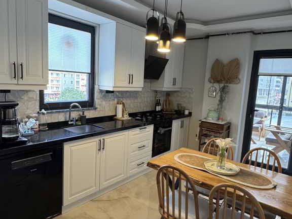 KALKANCI'DA 3+1 EBEVEYN BANYOLU ÇİFT BALKON KİRACILI YATIRIMLIK