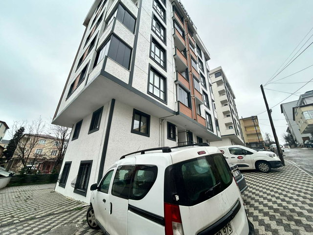 SULTANBEYLİ MEHMET AKİF MAHALLESİ 3+1 GENİŞ DAİRE
