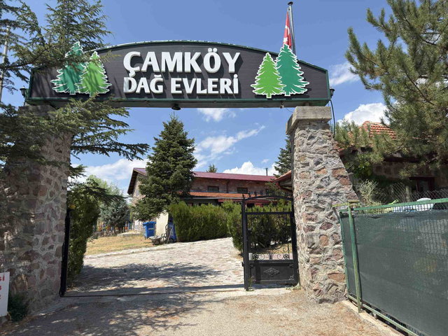 ÇAMLIDERE ÇAMKÖY DAĞ EVLERİNDE AHŞAP YAPILI SATILIK MÜSTAKİL EV