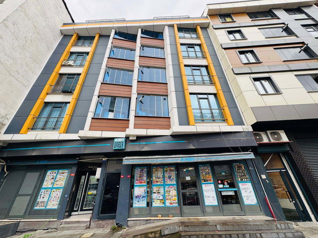 ANA CADDE ÜZERİ 2+1 KİRALIK DAİRE