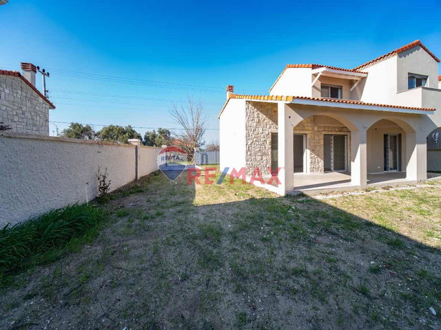 URLA KUŞÇULAR'DA SATILIK 3+1 VILLA