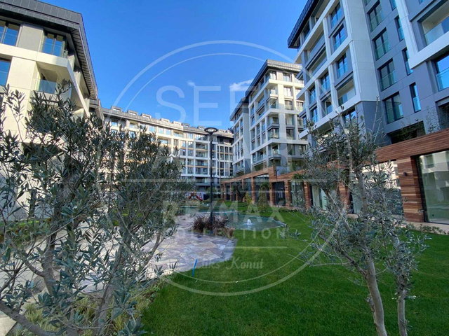 REMAX MASA'DAN VALIDEBAG KONAKLARINDA 1+1 SATILIK DAIRE