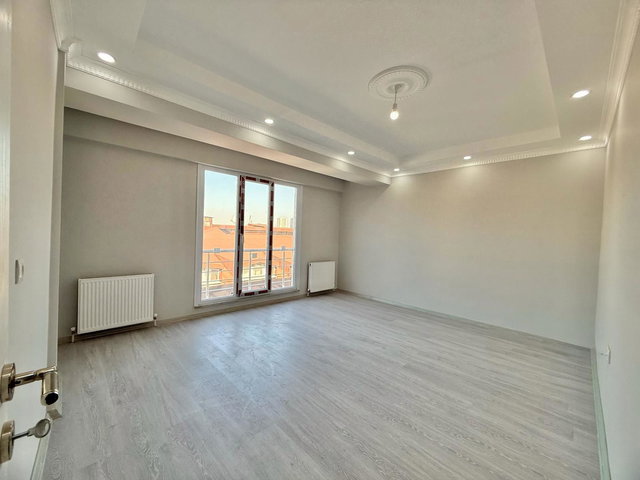 KAYAŞEHIR GÜVERCINTEPE'DE SATILIK 3+2 DUBLEKS DAIRE