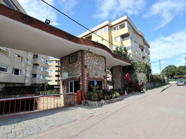 ÇEKMEKÖY ALTINKOZA EVLERİ KİRALIK 176 M2 4+1 DAİRE