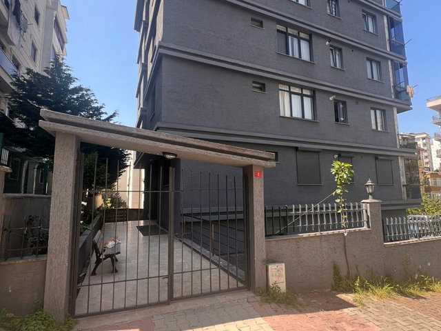 CEVİZLİ TUGAY YOLUNDA ÖN CEPHE 2+1 SATILIK DAİRE
