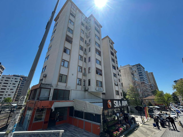 ERENKÖY ETHEMEFENDI'DE SATILIK 2+1 DAIRE