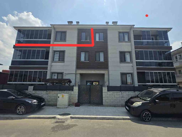 REMAX ÇARK CD YAKIN 3. KAT SATILIK LÜKS DAİRE