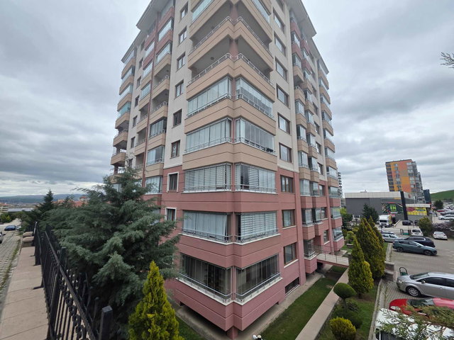 BAĞLICA BAĞPARK SİTESİ ARA KAT 3+1
