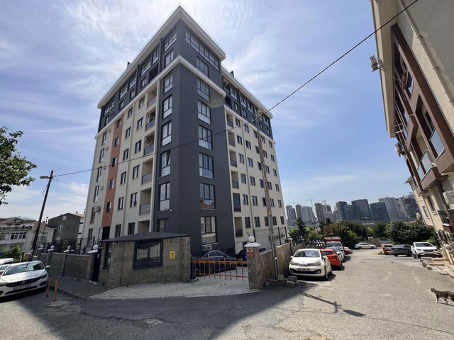ÜSKÜDAR ÜNALAN MAH. AKROVA EVLERİNDE KİRALIK EŞYALI 2+1 DAİRE
