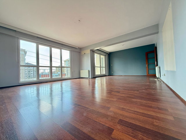 MERIT LIFE GÖL KONAKLARI SATILIK 3+1 BOŞ DAIRE ATAŞEHIR YAKINI