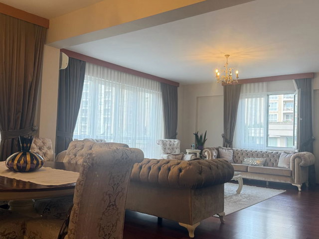 MERIT LIFE GÖL KONAKLARI 2 BALKON 2 BANYO 140 M2 SATILIK 3+1