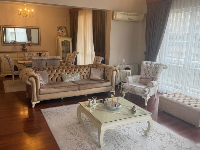 MERIT LIFE GÖL KONAKLARI 2 BALKON 2 BANYO 140 M2 SATILIK 3+1