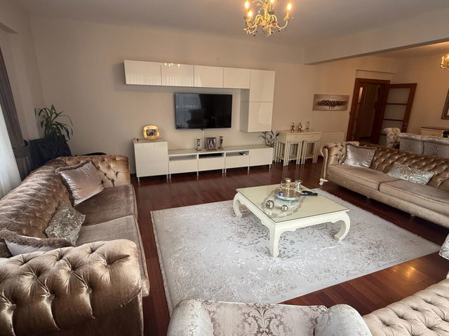 MERIT LIFE GÖL KONAKLARI 2 BALKON 2 BANYO 140 M2 SATILIK 3+1