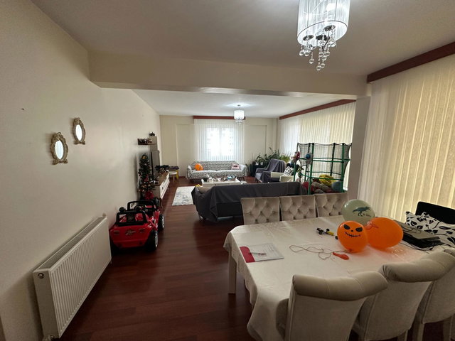MERIT LIFE GÖL KONAKLARI 140 M2 SATILIK 3+1 HAVUZ BALKON OTOPARK