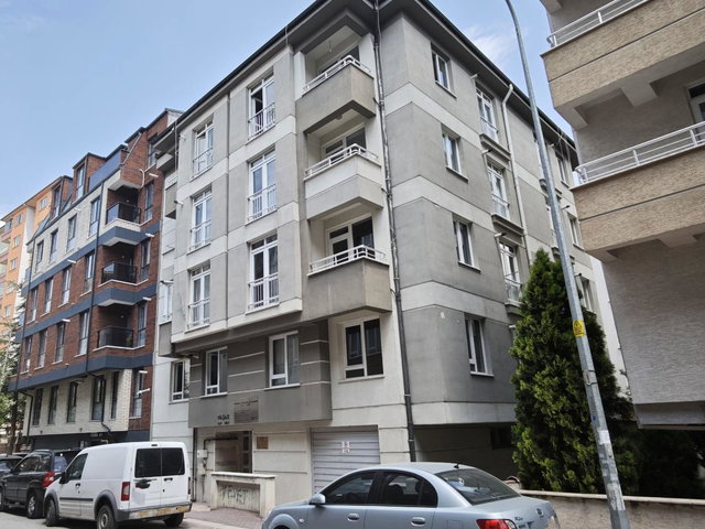 BAHÇELIEVLER MH. MEDENIYET SK - ÜNIVERSITE/ESPARK YAKINI - 2+0