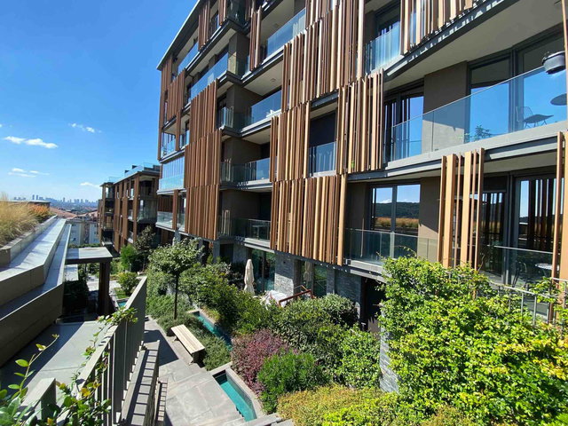 BEYKOZ MESA 28 ÇUBUKLU'DA KÖŞE KONUMLU 3+1 KİRALIK DAİRE