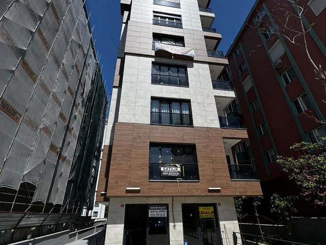 RE/MAX PLANET'TEN MIN CAD ÜZERINDE 3+1 BALKONLU SIFIR BINADA
