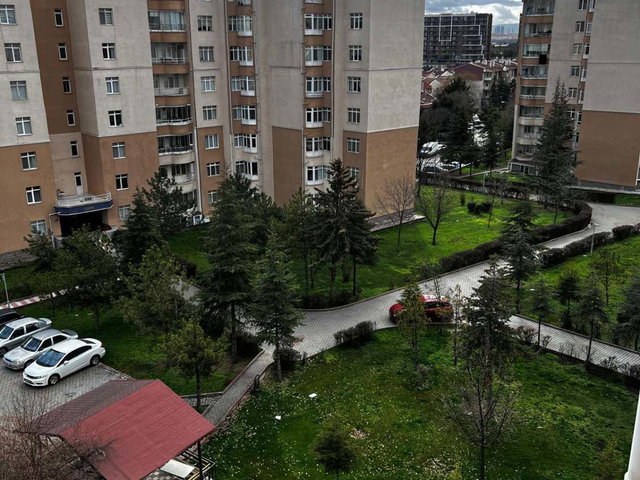 BATIKENT ERGAZI’DE ATLANTIS AVM VE METROYA YAKIN, YAPILI VE KULLANIŞLI 2+1