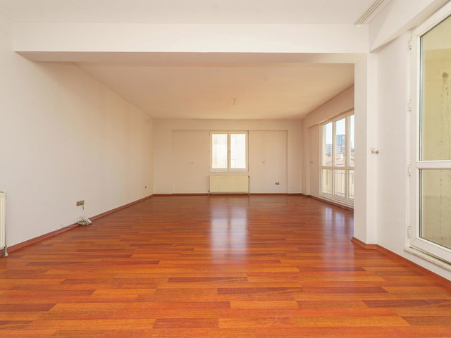 MERIT LIFE GÖL KONAKLARI 140 M2 AÇIK HAVUZ 3+1 ATAŞEHIR'E KOMŞU