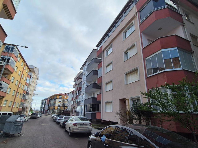 SİNOP TÜRKELİ İLÇE MERKEZİNDE SATILIK GENİŞ 3+1 DAİRE
