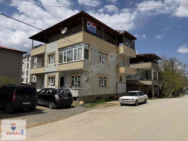 RE/MAX EDE'DEN AFŞİNDE 3 KATLI MÜSTAKİL SATILIK BİNA