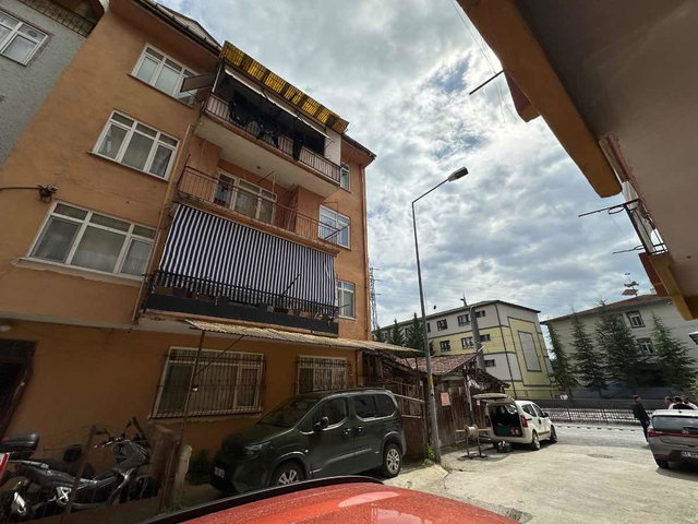 RE/MAX MİR'DEN TRAMVAYA YÜRÜME MESAFESİNDE 2+1 DAİRE!