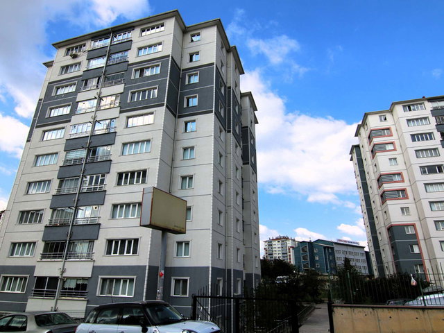 YENİMAHALLE BATI ÇEVRE KONUTLARI SİTESİNDE KİRALIK BOŞ 3+1 DAİRE