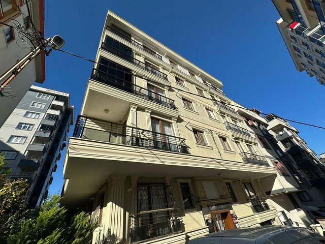 ÇEKMEKÖY ORMANKÖY ÇARŞIYA KOMŞU BAHÇELİ SATILIK 1+1 DAİRE