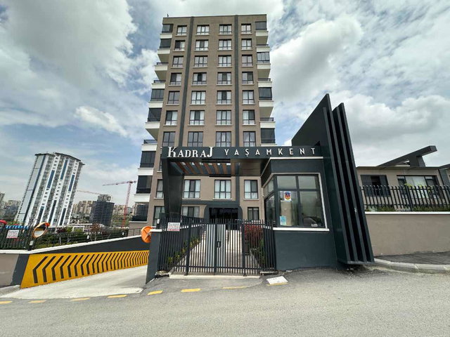 YAŞAMKENT KADRAJ SİTESİNDE SATILIK FIRSAT DAİRE