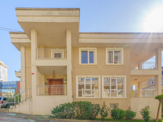 MERIT LIFE GÖL KONAKLARI ATAŞEHIR YAKINI 6+2 VILLA ÇAĞLAR GÜNAY