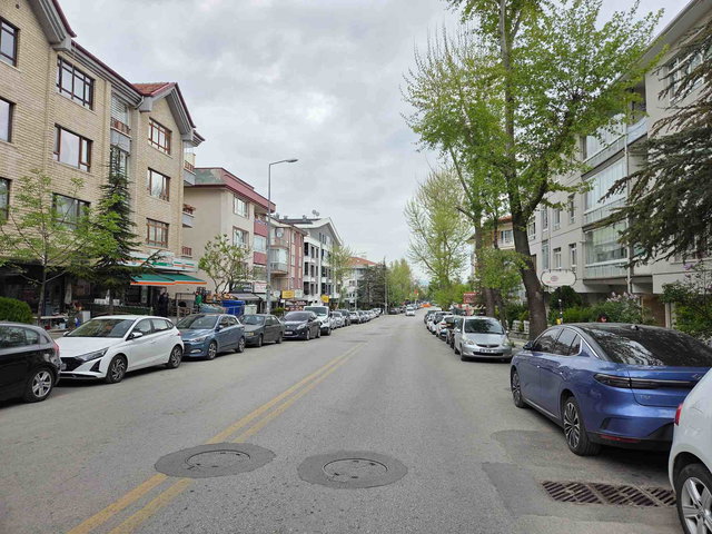 ÇETİN EMEÇ BULVARINA 200 METRE YATIRIMA UYGUN 3+1 SATILIK DAİRE