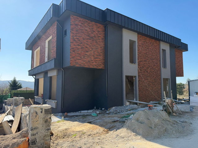 ÖMERLIDE EŞI OLMAYAN ÖZEL YAPIM İKIZ VILLA PRESTIJLI YAŞAM
