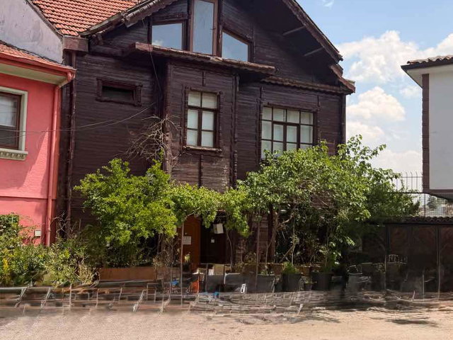 REMAX BEYAZ OSMANGAZI YAHŞIBEY'DE MÜSTAKIL TRİPLEKS EV