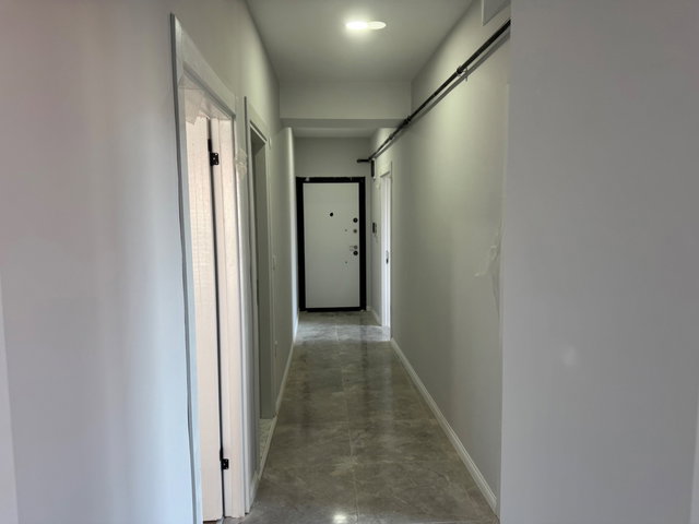 GÜNGÖREN MERKEZDE SIFIR BİNADA LÜKS 2+1 SATILIK DAİRE