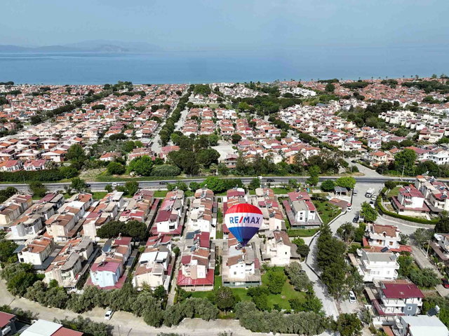 KUŞADASI SERTAÇ SİTESİ'NDE SATILIK 4+1 VİLLA