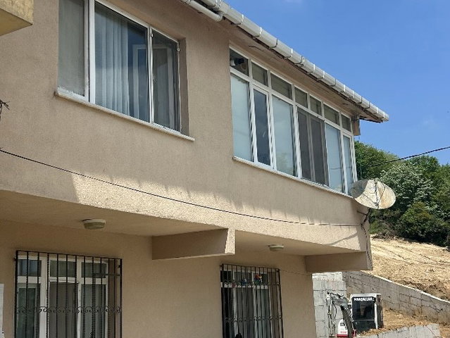 BEYKOZ ÇENGELDERE VİLLALAR BÖLGESİNDE SATILIK 2KATLI MÜSTAKİL EV