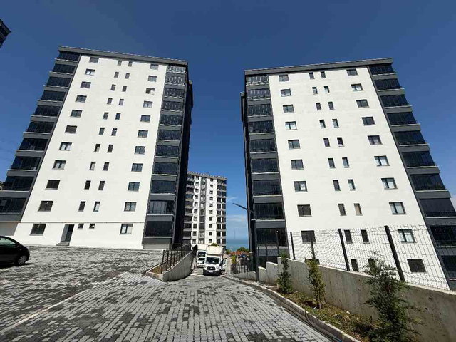 REMAX/PARK ÖZLEM'DEN DENİZ MANZARALI SIFIR 4+1 KİRALIK DAİRE