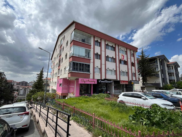 LIZBON CADDE ÜZERI PANORAMIK MANZARALI DUBLEKS 5+1 SATILIK DAIRE