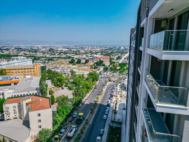 MANİSA MEYDAN EŞYALI KÖŞE DAİRE KİRALIK 1+1