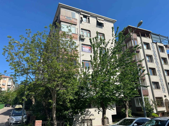 HASTANE YAKINI 3+1 ARAKAT 110 M2 BALKONLU ASANSÖRLÜ