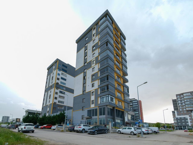 BAĞLICA’DA KATTA TEK DAIRE • 170 M² NET 3,5+1